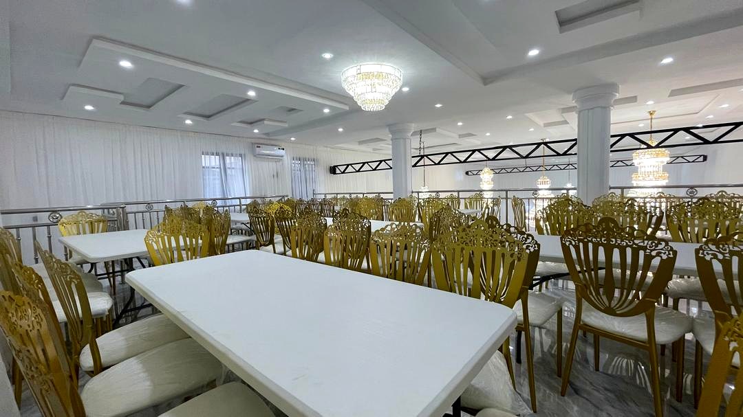 Lounge seating along the hall